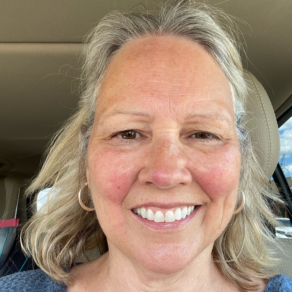Meet your Posher, Deana